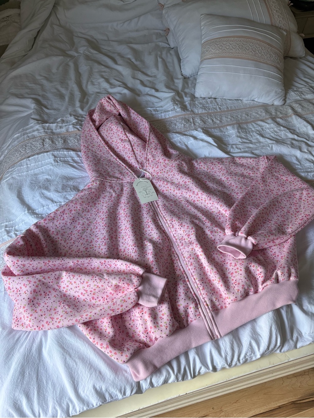 NWT Blogilates  Marshmallow Full Zip Hooded Sweatshirt Pink Floral Print - Picture 2 of 8